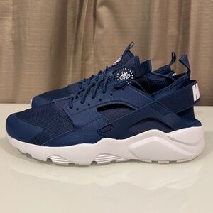 Nike Air Huarache Run Ultra (Mens sz 11)